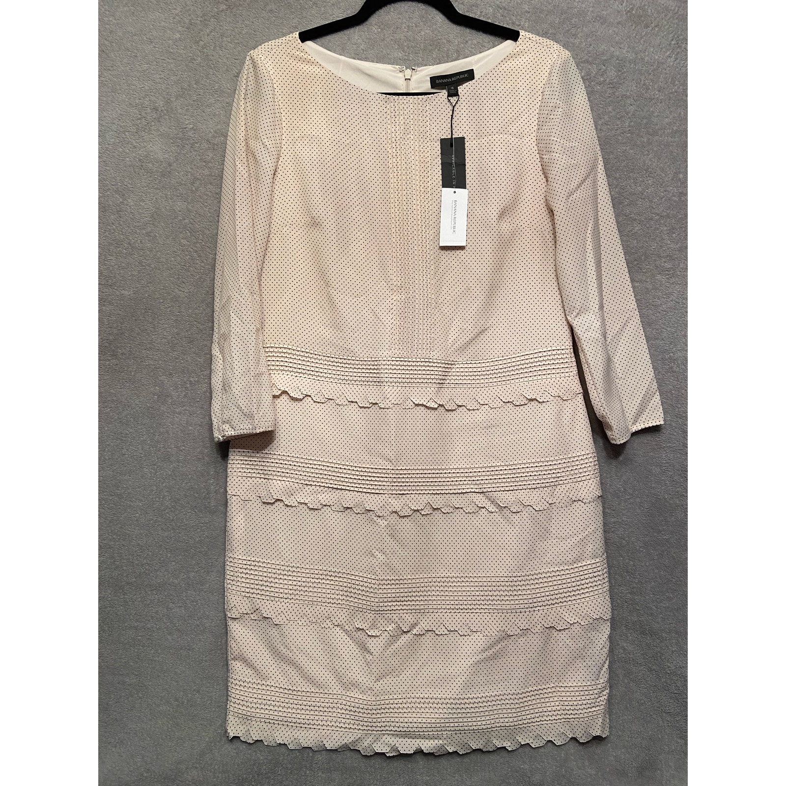 Banana Republic Scallop Pintuck Dress Women’s 6 Us S Blush Pink 3/4 Sleeve Midi